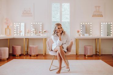 Bride in the bridal suite