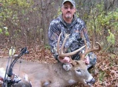 Steve with his bow Trophy Buck