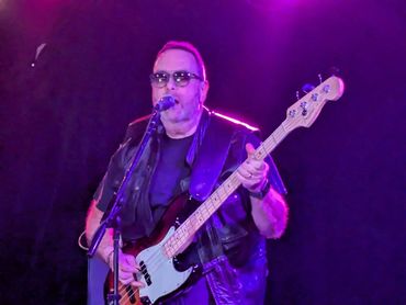 Ian Bland bassist and backing vocals with Blind Eye UK tribute to Wishbone ash