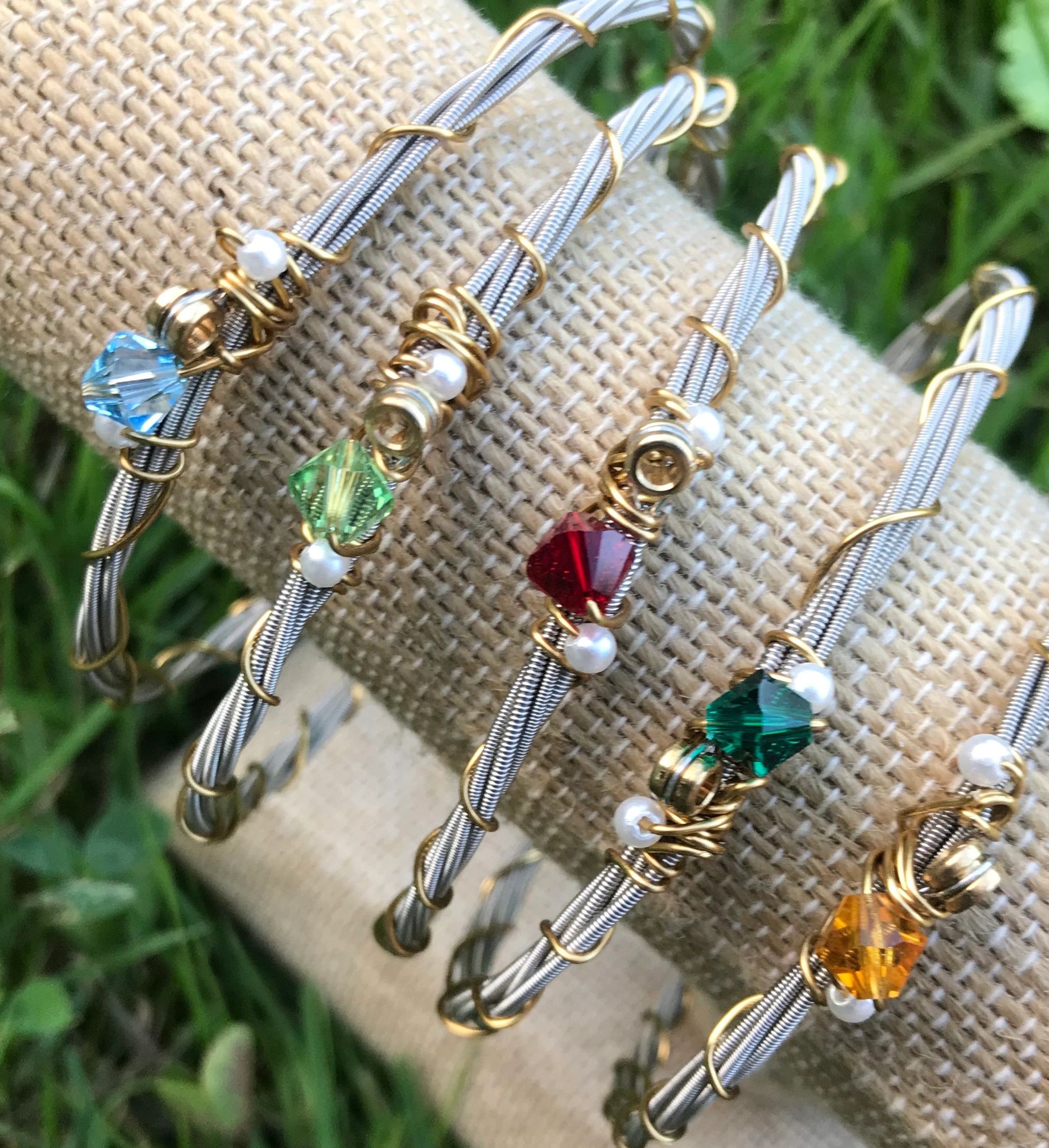 Guitar string jewerly, semi-precious gemstones & cool rock’n gifts!