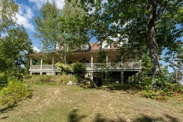 front view of Rockwynn Lodge