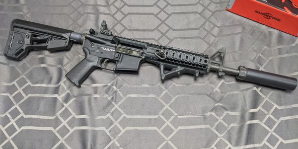 Spikes Tactical SBR with Surefire silencer