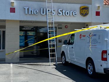 Servicing a chain store