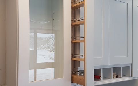 Wall and Base Filler Pullout