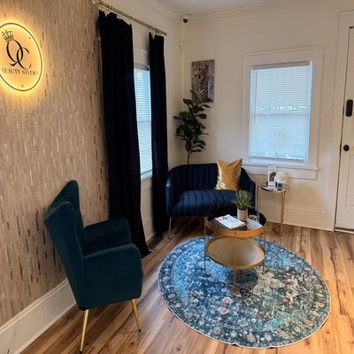 Elegant beauty salon interior with luxurious decor.