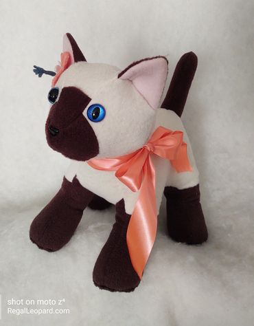 14" SEAL POINT SIAMESE CAT (Breed Specific $45-65)