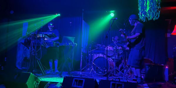 psychedelic jamtronica , live band, original music, summer tour, 10 forward, Greenfield, MA