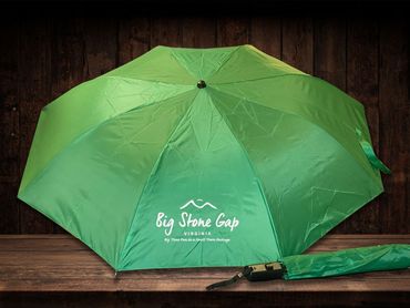 Green umbrella for Big Stone Gap