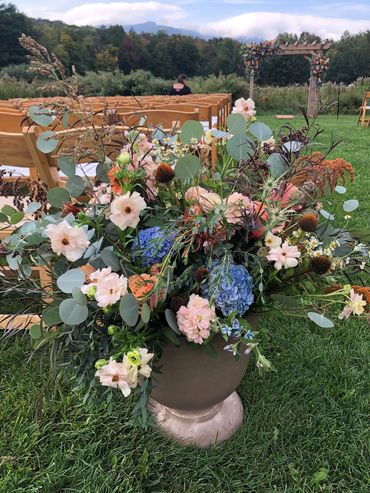 Fall flower arrangement for a wedding.