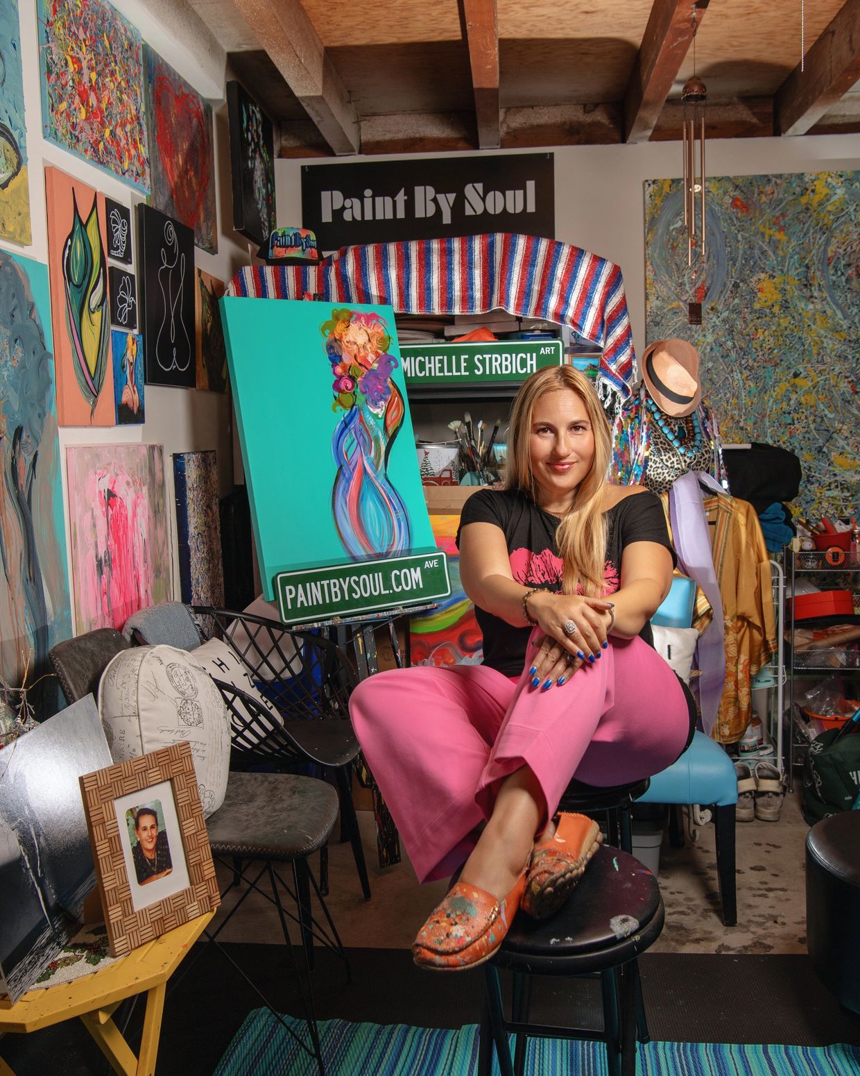 Artist, Michelle Strbich in her private art studio, Photo by: Hans J. Paul