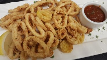 Crispy Calamari with Spicy Marinara