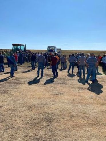 Auction site of Brad Auction Service machinery auction