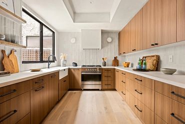 kitchen, warm wood, sleek, modern, classy, interior, los angeles, design, skill, symmetry
