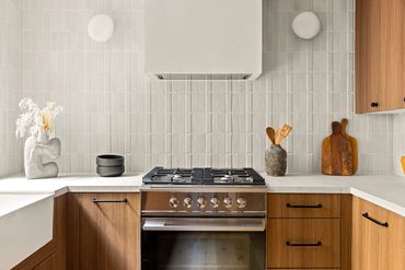 kitchen, warm wood, sleek, modern, classy, interior, los angeles, design, skill, symmetry