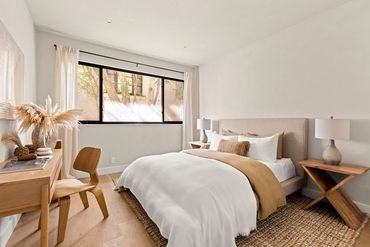 bedroom, natural light, warm, cozy, interior, los angeles, design, skill, residential, contemporary