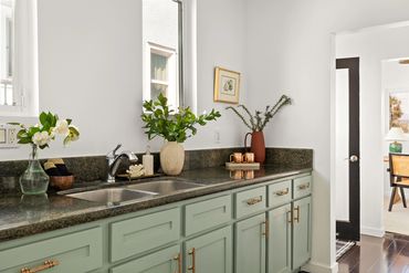 living area, natural light, bright, airy, cheerful, interior, los angeles, design, skill, kitchen