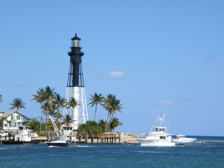 Independent insurance agent in Florida.