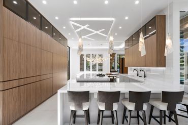 Large kitchen with counterstools