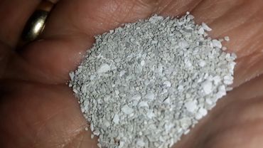 Green Goop by Green Team 10 starts off as a blend of organic materials in this crumb format and then