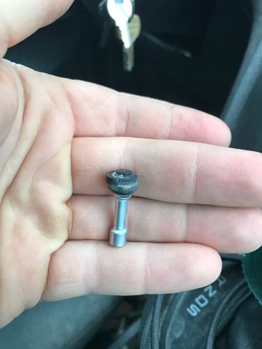 Broken valve stem found on Annual inspection.3-18-21
