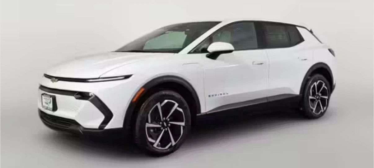 White Chevrolet Equinox EV used for private driver and airport transfer service in Minneapolis and t