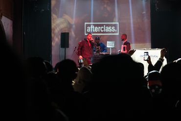 Afterclass
📸 BY CHARLIE EFEX