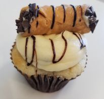 Holy Cannoli Cupcake