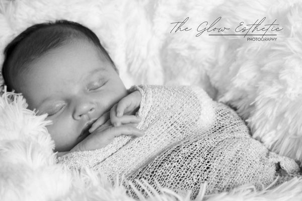 Black and white photo newborn baby girl in blanket. Swaddled baby. Missoula, Montana photographer. 