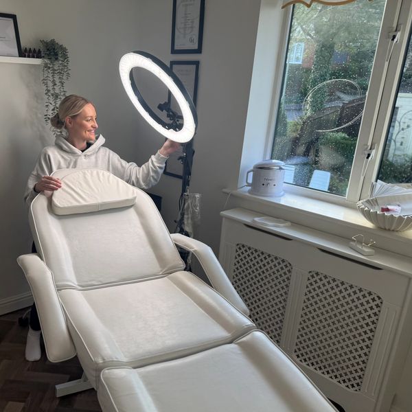 Home beauty salon, offering semi permanent make up and other beauty services