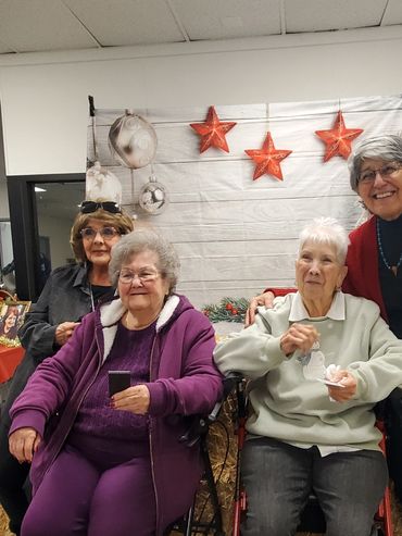 Suzanne Chow, Gloria Medina, Vivian Canez, Audrey Alvarado