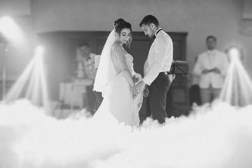 DANCING ON THE CLOUDS EFFECT