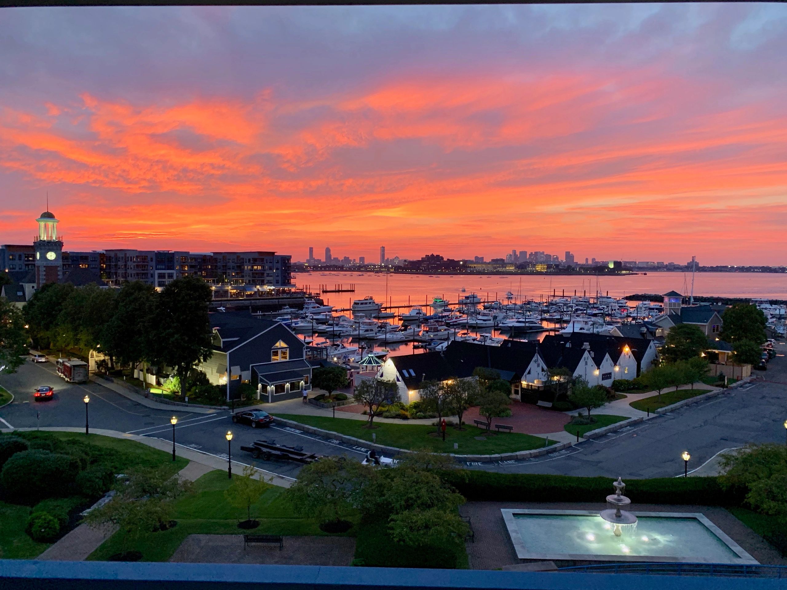 Marina Bay Boardwalk, Marina, Vietnam Memorial, restaurants, shops - Quincy, MA 02171