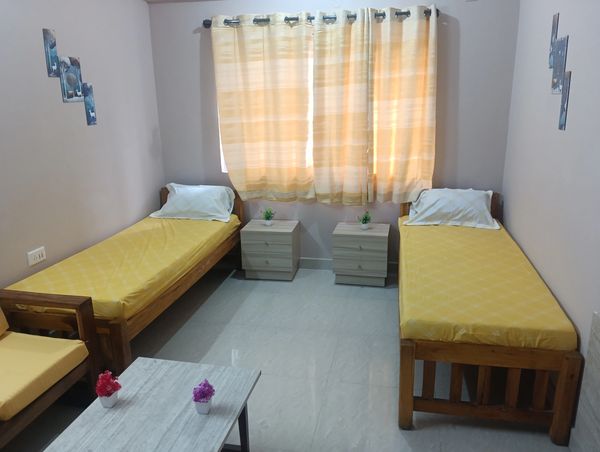Fully furnished ladies pg near Christ University backgate with individual fridge, induction and more