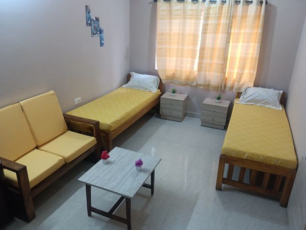 Fully furnished ladies pg near Christ University backgate with individual fridge, induction and more
