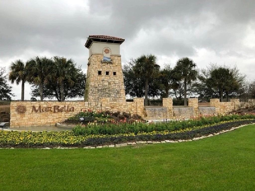 The entrance sign at Mar Bella community in League City, Texas.