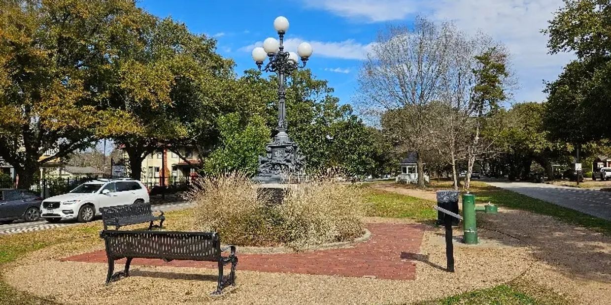 Upholstery cleaner in the Greater Heights specializing in delicate fine fabric upholstery cleaning.