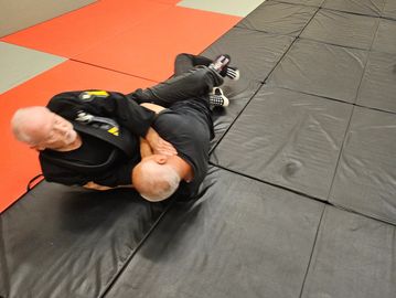 Trap and roll BJJ