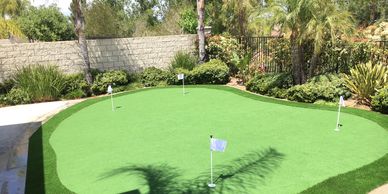 putting green-artificial turf-synthetic turf-fake grass-front lawn-backyard-lawn-grass-landscape