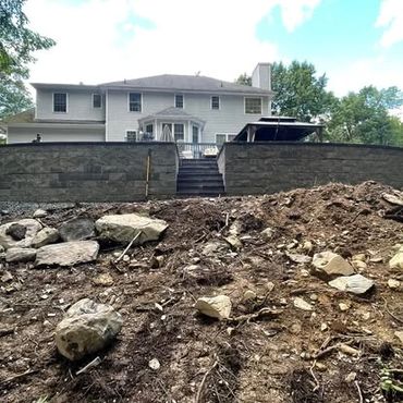 Large retaining wall build.
