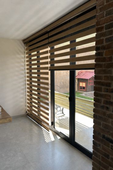 Persianas Sheer Elegance para comedor