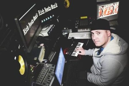 Rich Beatz in studio at the Beatshop in El Cajon, CA.