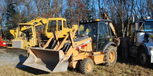 Excavating Equipment Rockford MI