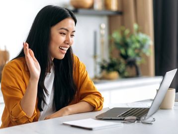 A virtual assistant in a client meeting