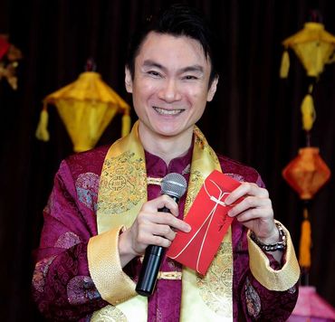 Singapore Bilingual Chinese Emcee Singer Chinese New Year Lohei Show