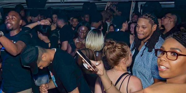 All Black Affair - Makin Money Ent. On the Art Boat NYC @ The SkyPort Aviation Marina in NYC
#nycnightlife #ArtBoatNYC #nyc #art #mme #makinmoneyent