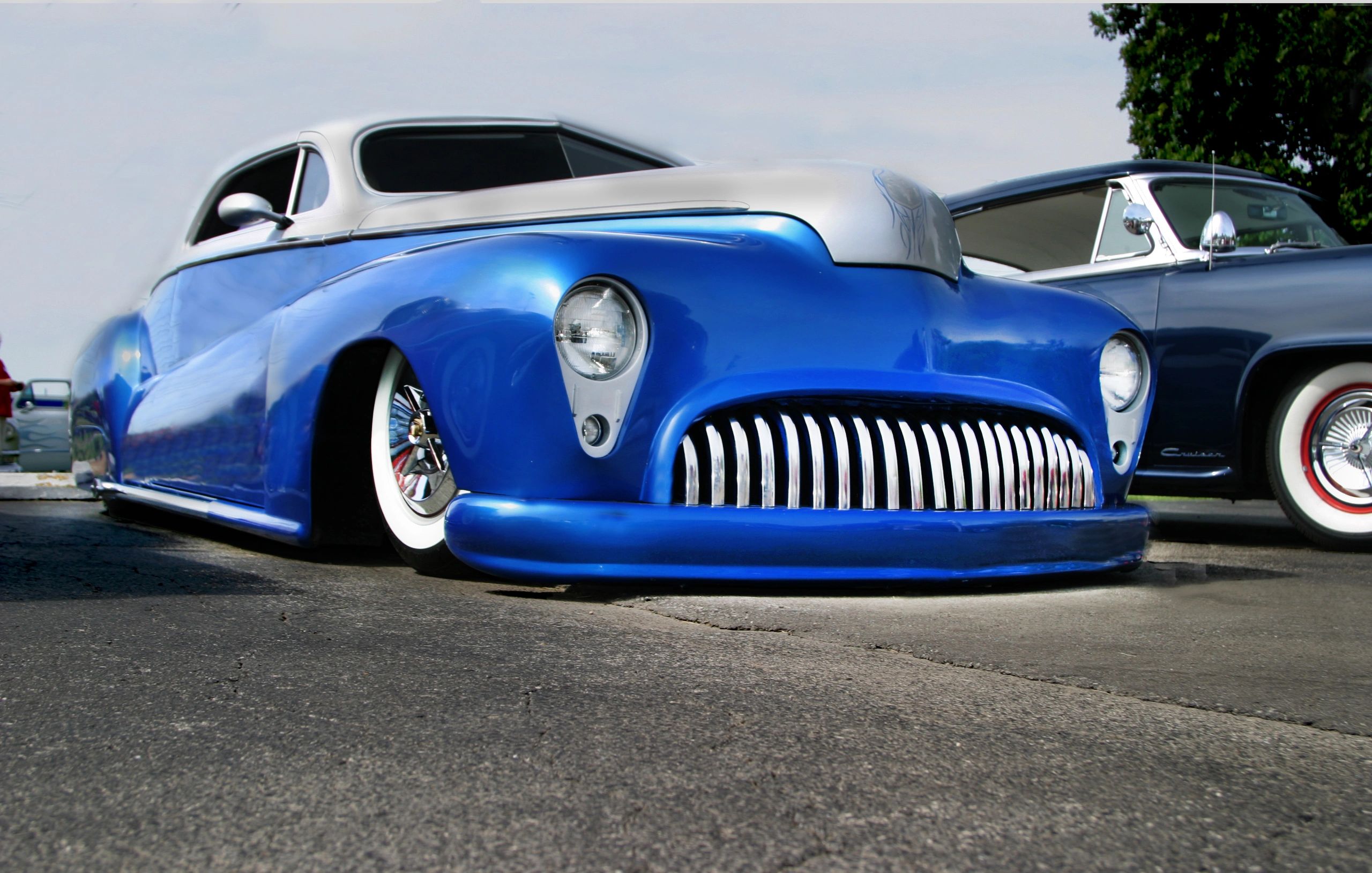 blue custom car