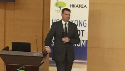 OneCrew Human Factors specialist Captain Brian Legge presenting at HKATCA