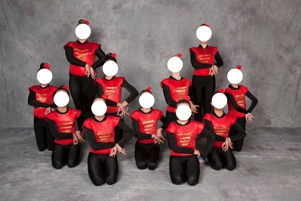 Juniors-  Black Oneise with Red Drumline
Set of 12
Size Girls 8 to Ladies 8