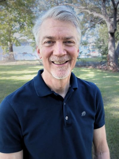 Experienced Massage therapist Ken Owens in Austin Texas at Blue Topaz Massage specialize deep tissue