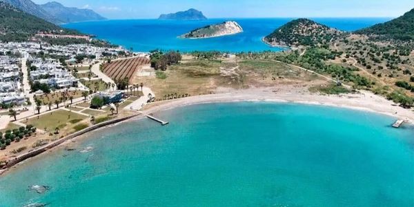 Tisan Adası Doğu-Batı plajı